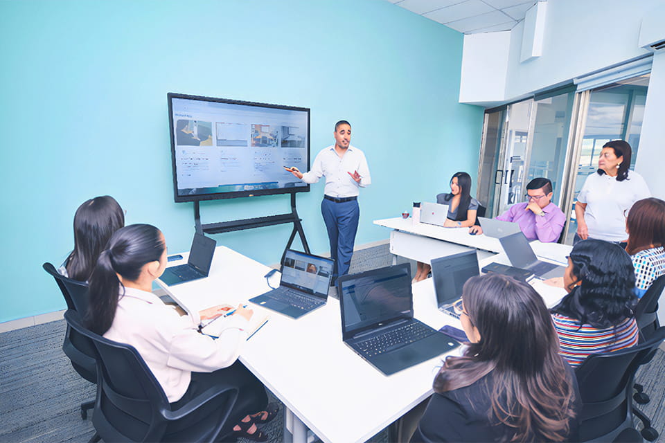 Women's Owners' Club